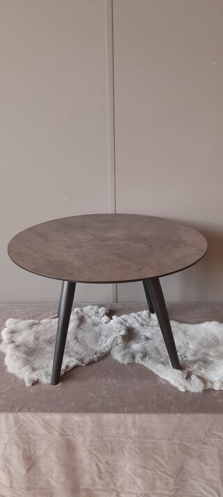 Maze salontafel, aardentint